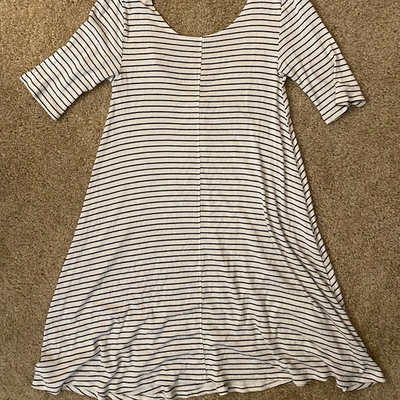 BILABONG - Picture 2 of 2